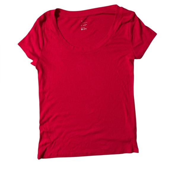NWOT a new day Red Short Sleeve Women's Tee - Picture 4 of 4